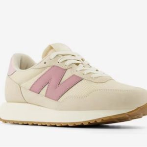 New Balance 237s size 9.5